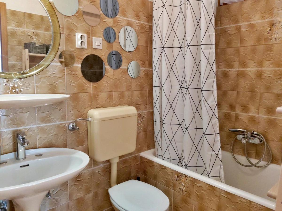 Apartment Juta Mimice Eksteriør bilde