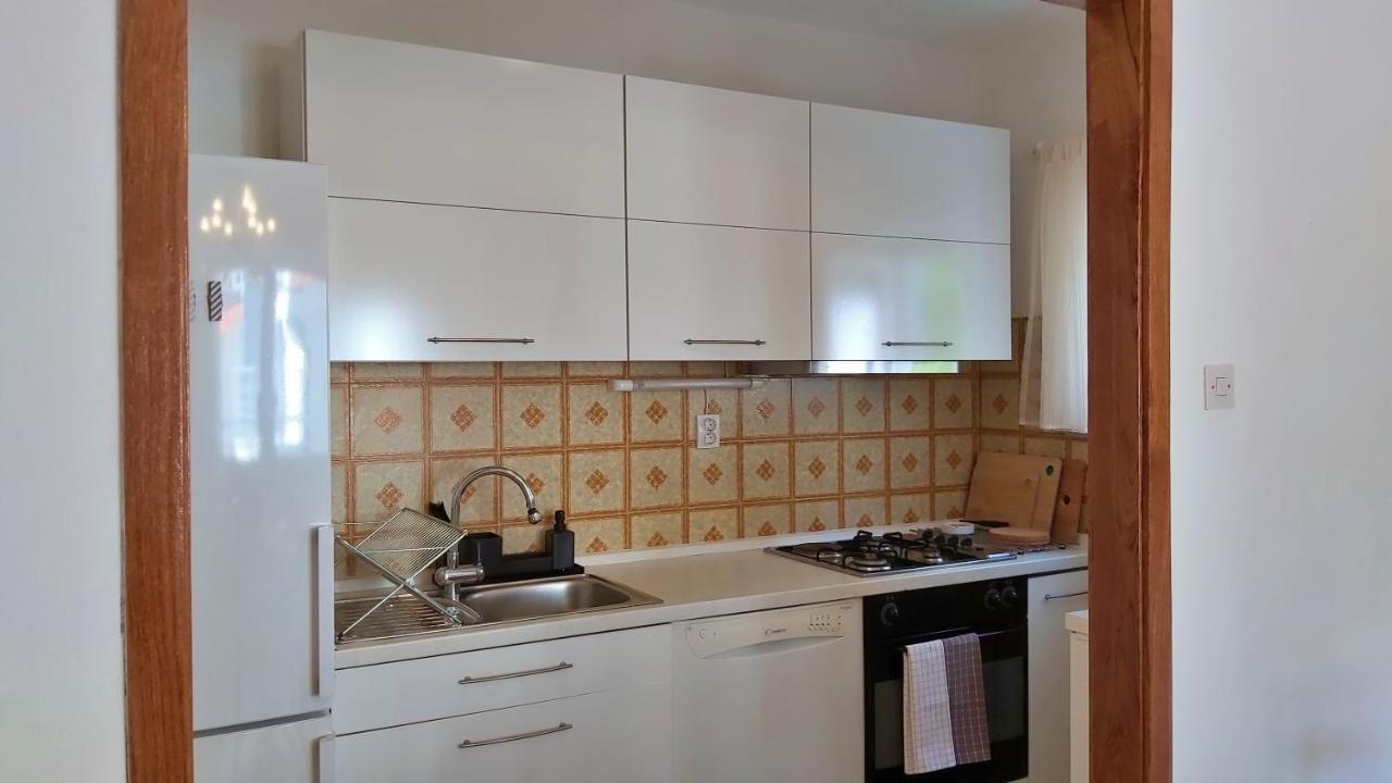 Apartment Juta Mimice Eksteriør bilde