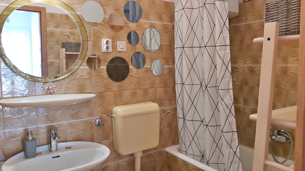 Apartment Juta Mimice Eksteriør bilde